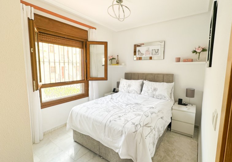 Segunda mano - town house - La Finca Golf Resort - Inland