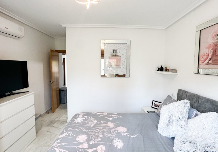 Segunda mano - town house - La Finca Golf Resort - Inland