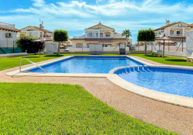 Wiederverkauf - town house - Orihuela Costa - Costa Blanca