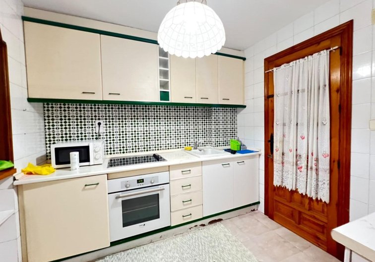 Segunda mano - Apartamento  - Torrevieja - Playa de los Locos