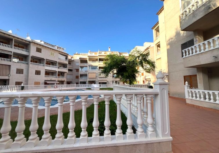 Segunda mano - Apartamento  - Torrevieja - Playa de los Locos