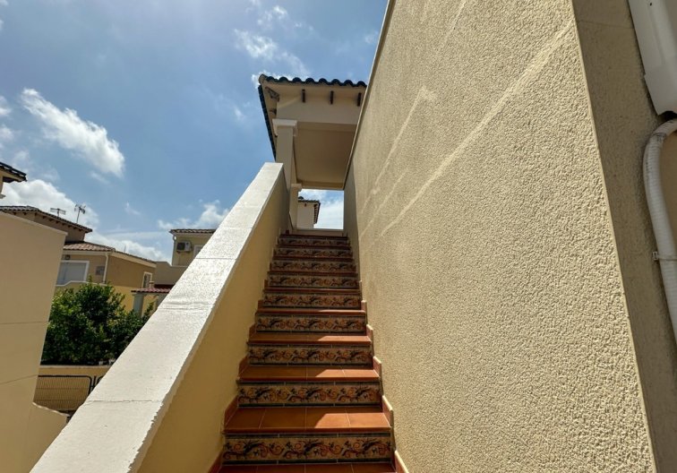 Segunda mano - villa - Villamartin - Costa Blanca