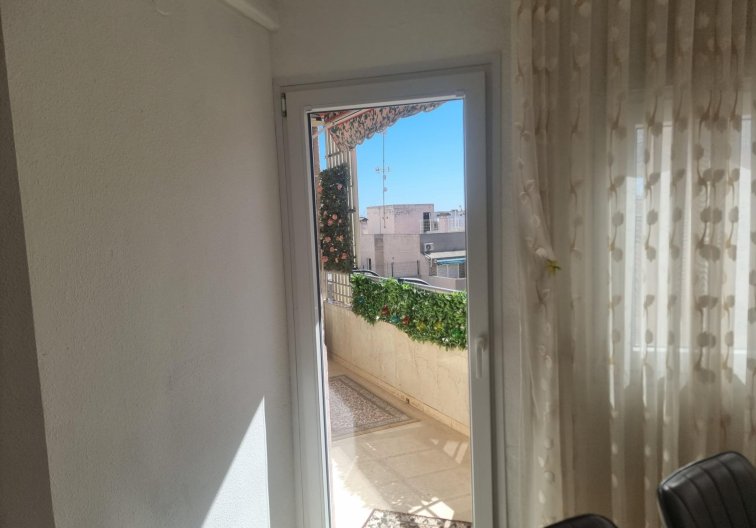 Segunda mano - Apartamento  - Torrevieja - Playa de los Locos
