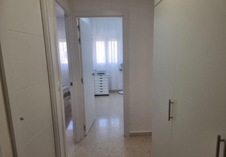 Segunda mano - Apartamento  - Torrevieja - Playa de los Locos