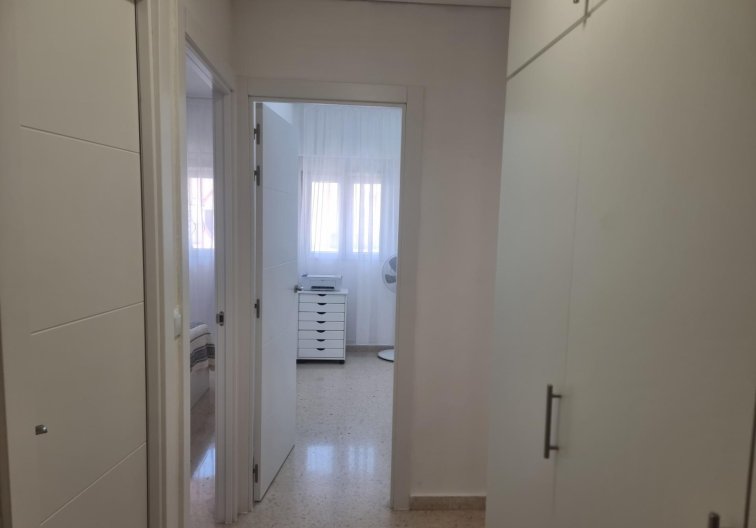 Segunda mano - Apartamento  - Torrevieja - Playa de los Locos