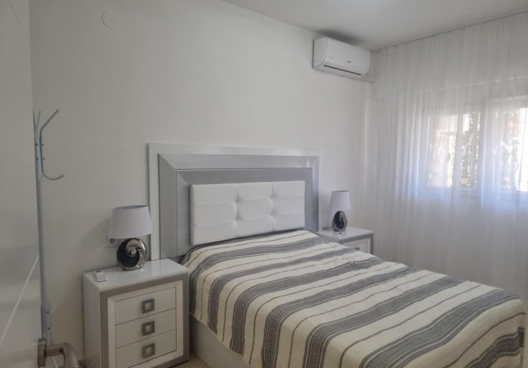 Segunda mano - Apartamento  - Torrevieja - Playa de los Locos