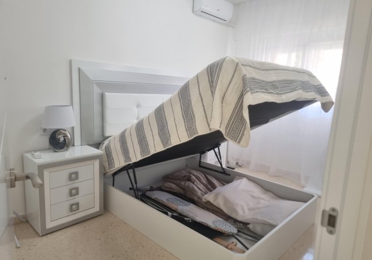Segunda mano - Apartamento  - Torrevieja - Playa de los Locos