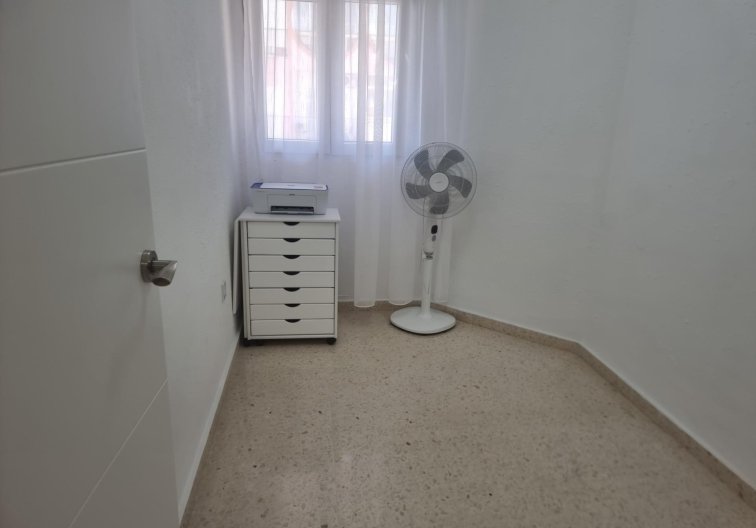 Segunda mano - Apartamento  - Torrevieja - Playa de los Locos