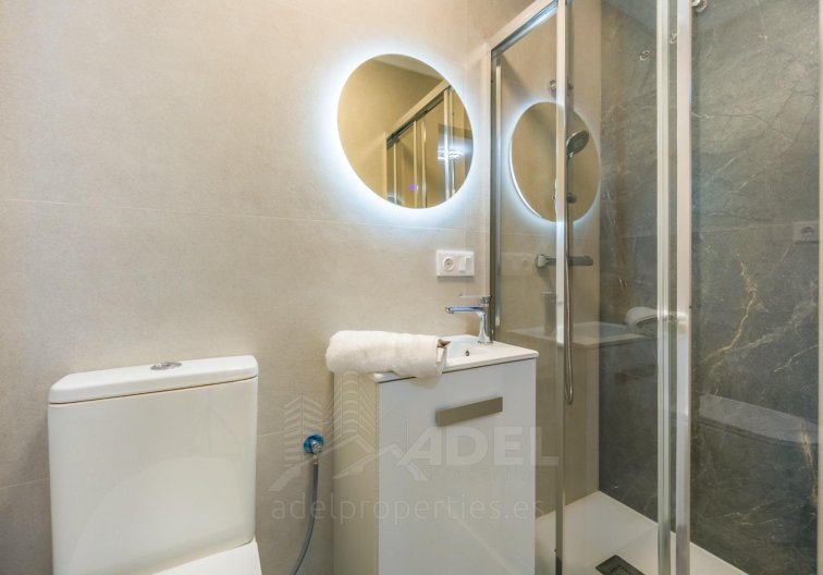 Segunda mano - Apartamento  - Torrevieja - Parque De Las Naciones