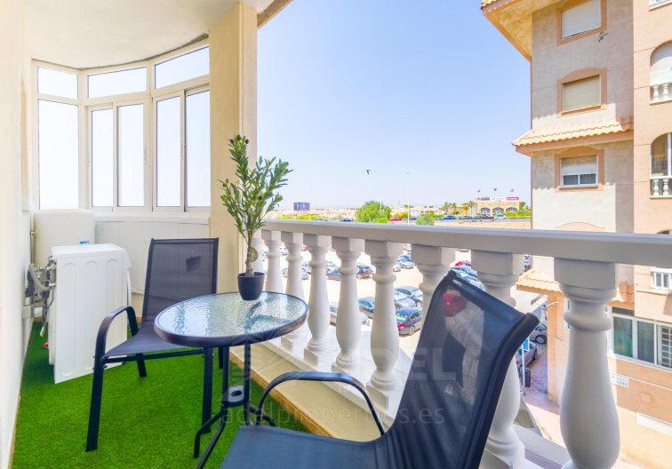 Segunda mano - Apartamento  - Torrevieja - Parque De Las Naciones