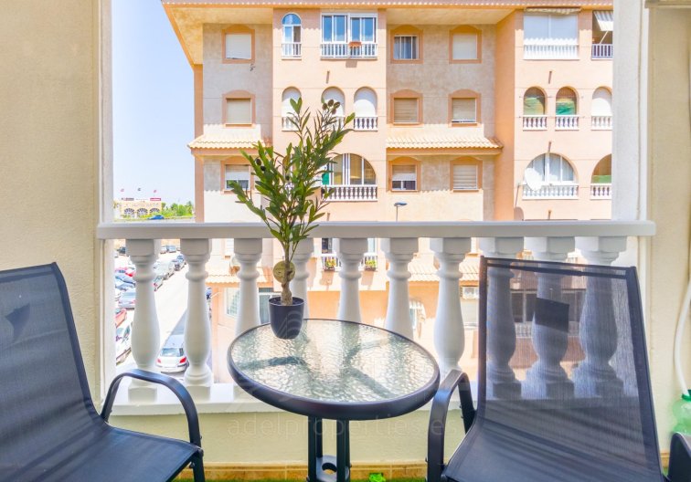 Segunda mano - Apartamento  - Torrevieja - Parque De Las Naciones