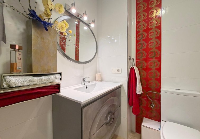 Revente - Appartement - Torrevieja - Paseo Maritimo