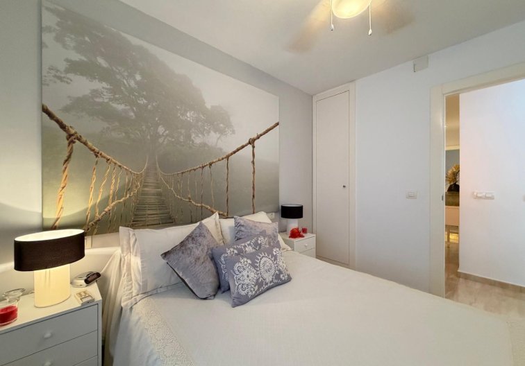 Revente - Appartement - Torrevieja - Paseo Maritimo