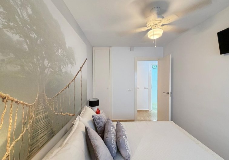 Revente - Appartement - Torrevieja - Paseo Maritimo