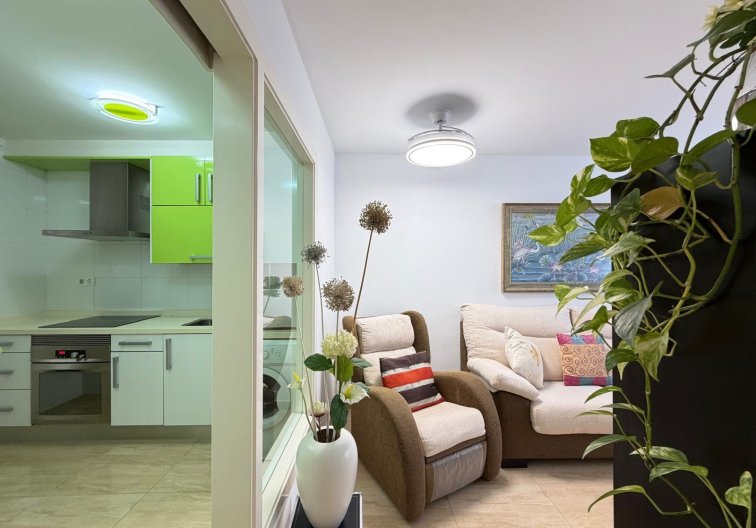Revente - Appartement - Torrevieja - Paseo Maritimo