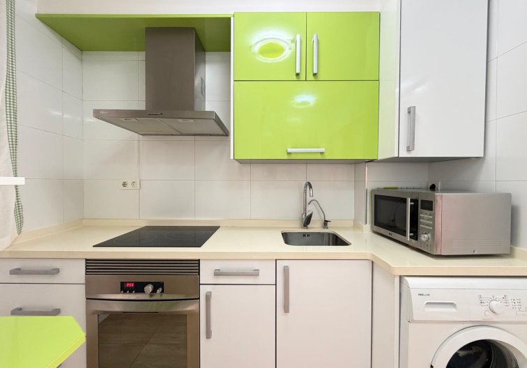 Revente - Appartement - Torrevieja - Paseo Maritimo