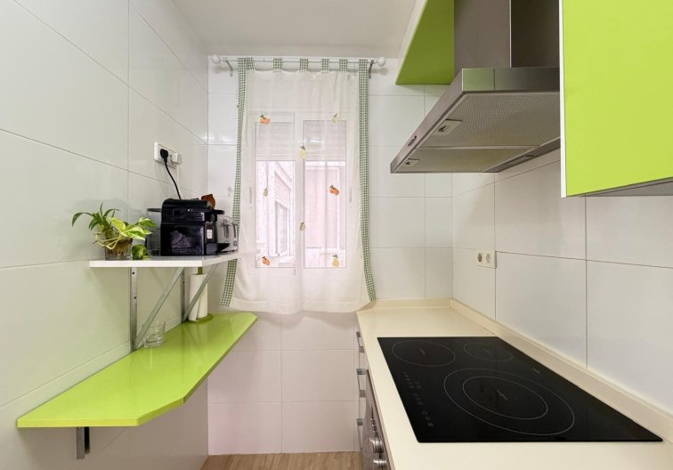 Revente - Appartement - Torrevieja - Paseo Maritimo