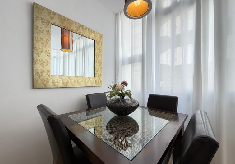 Revente - Appartement - Torrevieja - Paseo Maritimo