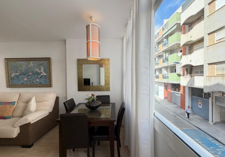 Revente - Appartement - Torrevieja - Paseo Maritimo