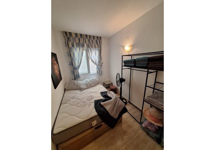 Segunda mano - Apartamento  - Torrevieja - Estacion De Autobuses