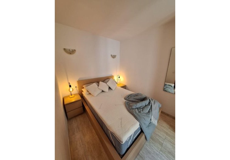 Segunda mano - Apartamento  - Torrevieja - Estacion De Autobuses