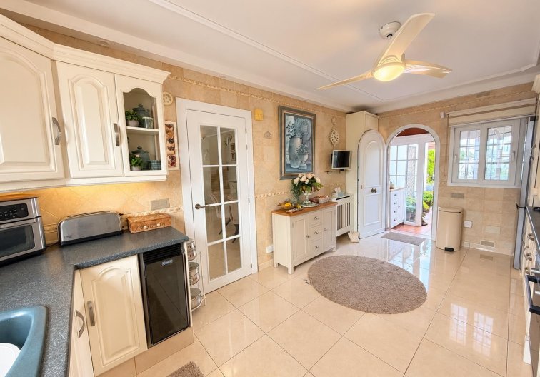 Revente - villa - Orihuela Costa - Costa Blanca