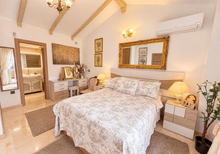 Revente - villa - Orihuela Costa - Costa Blanca