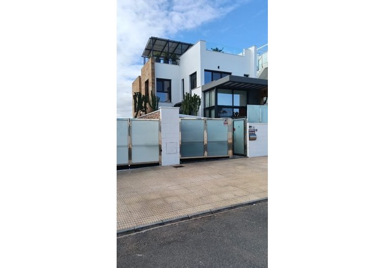 Segunda mano - villa - Cabo Roig - Costa Blanca