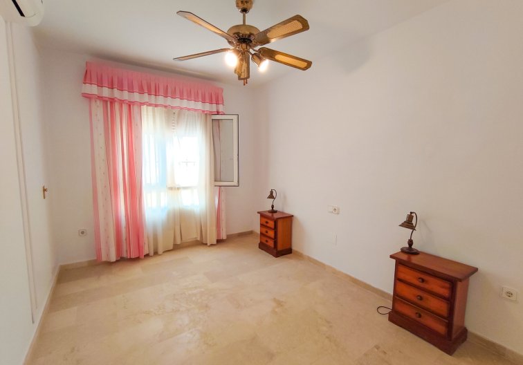 Segunda mano - villa - Villamartin - Costa Blanca