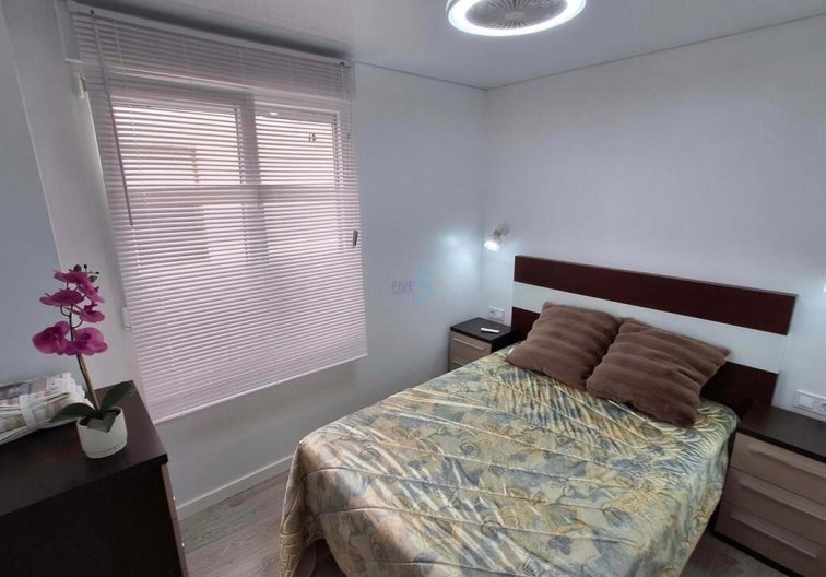 Segunda mano - Apartamento  - Torrevieja - Playa Acecion