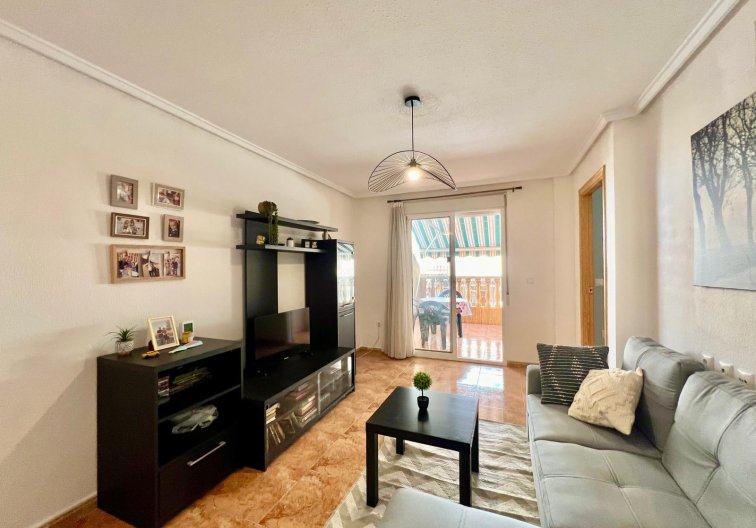 Segunda mano - Apartamento  - Torrevieja - Parque De Las Naciones