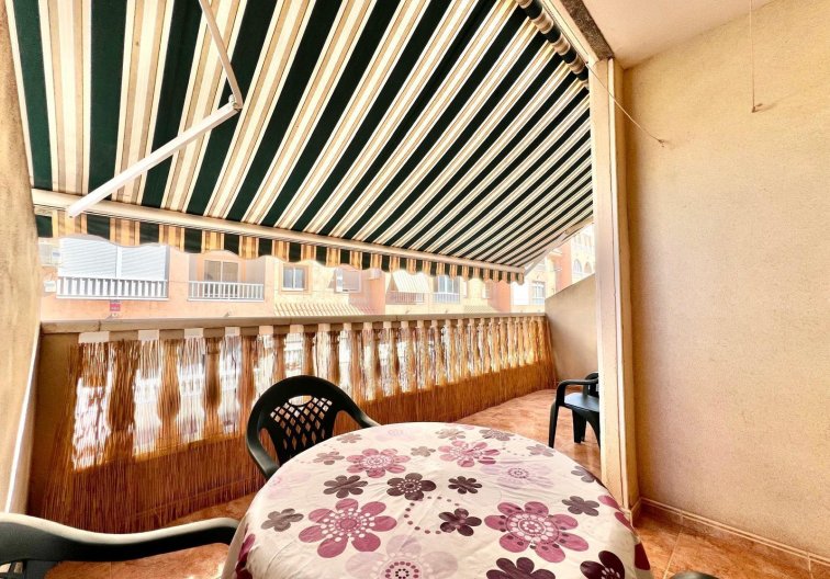 Segunda mano - Apartamento  - Torrevieja - Parque De Las Naciones
