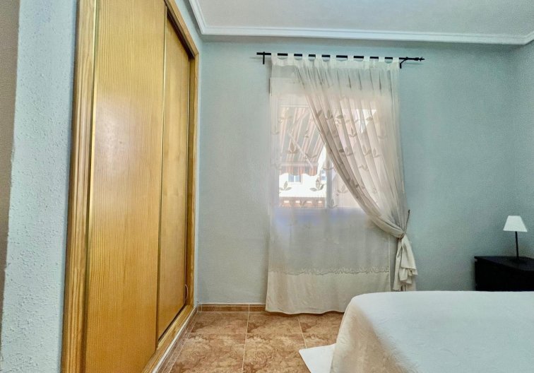 Segunda mano - Apartamento  - Torrevieja - Parque De Las Naciones