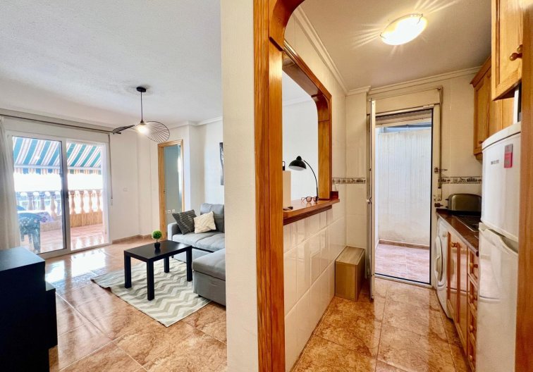 Segunda mano - Apartamento  - Torrevieja - Parque De Las Naciones