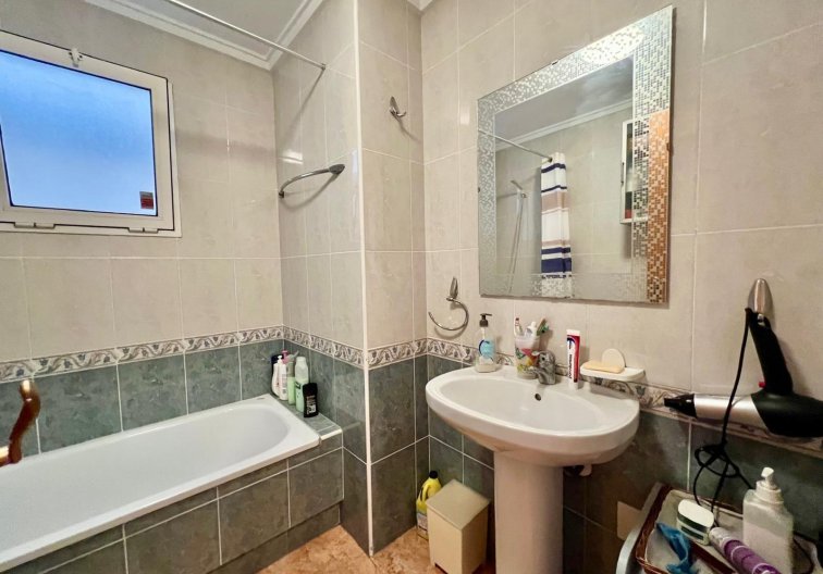 Segunda mano - Apartamento  - Torrevieja - Parque De Las Naciones