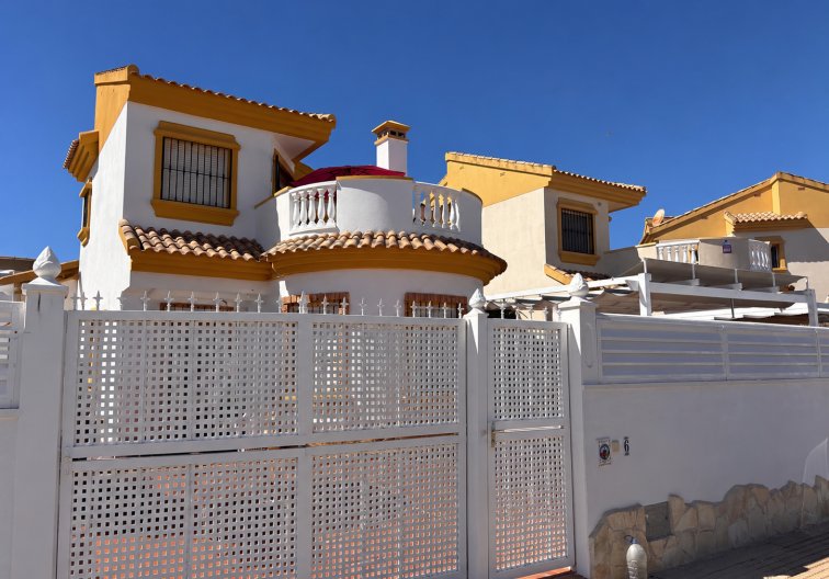 Segunda mano - villa - Guardamar del Segura - Costa Blanca