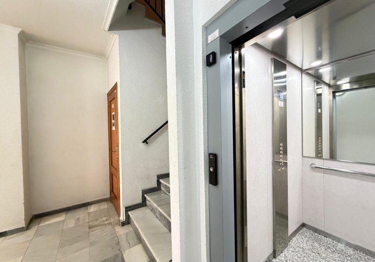 Segunda mano - Apartamento  - Torrevieja - Playa del Cura
