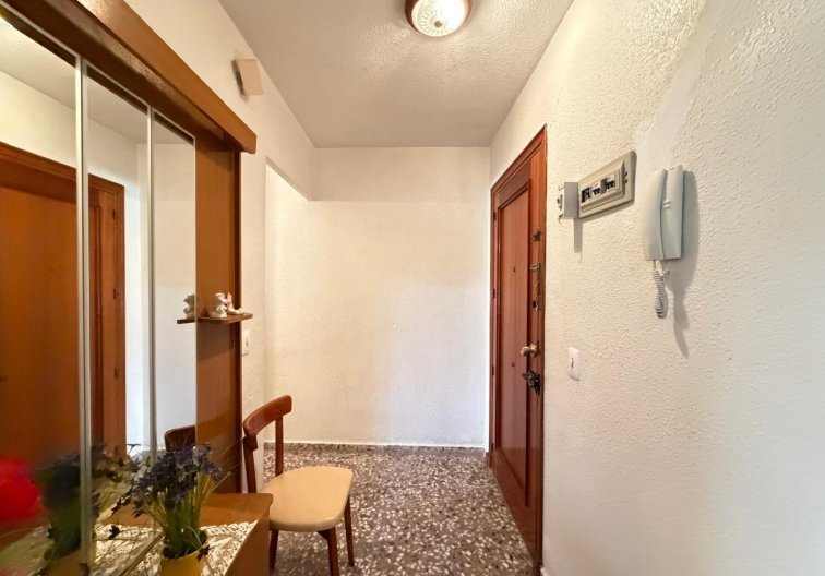 Segunda mano - Apartamento  - Torrevieja - Las Piscinas Naturales