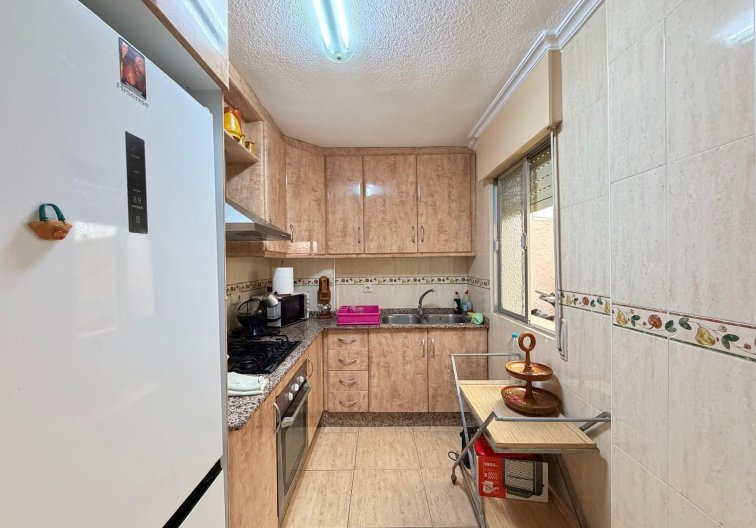 Segunda mano - Apartamento  - Torrevieja - Las Piscinas Naturales