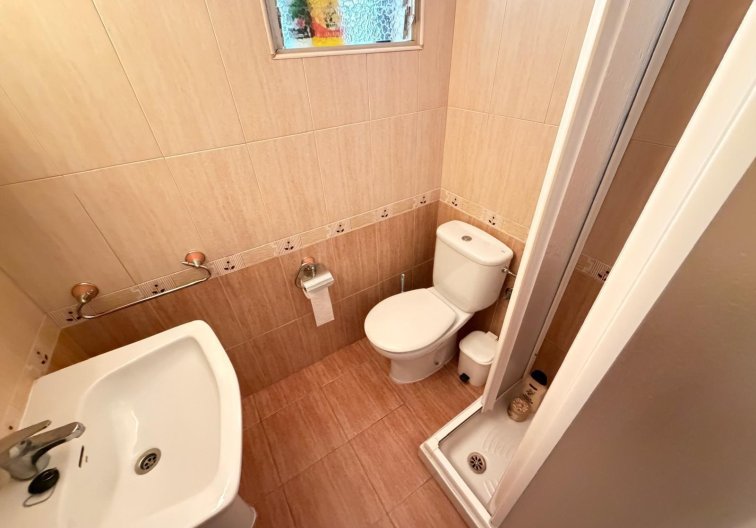 Segunda mano - Apartamento  - Torrevieja - Las Piscinas Naturales