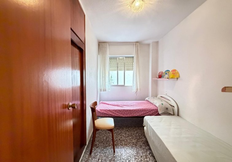 Segunda mano - Apartamento  - Torrevieja - Las Piscinas Naturales