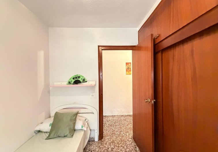 Segunda mano - Apartamento  - Torrevieja - Las Piscinas Naturales