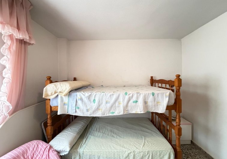 Segunda mano - Apartamento  - Torrevieja - Las Piscinas Naturales