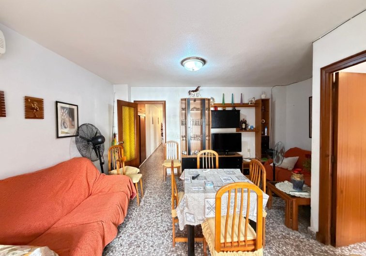 Segunda mano - Apartamento  - Torrevieja - Las Piscinas Naturales