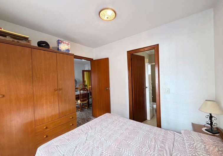 Segunda mano - Apartamento  - Torrevieja - Las Piscinas Naturales