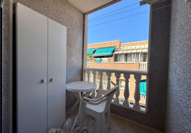 Segunda mano - Apartamento  - Torrevieja - Playa de los Locos