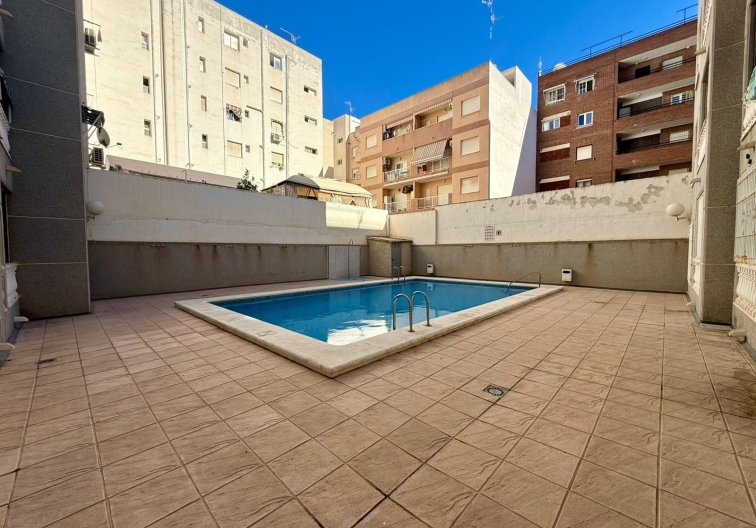 Segunda mano - Apartamento  - Torrevieja - Playa de los Locos