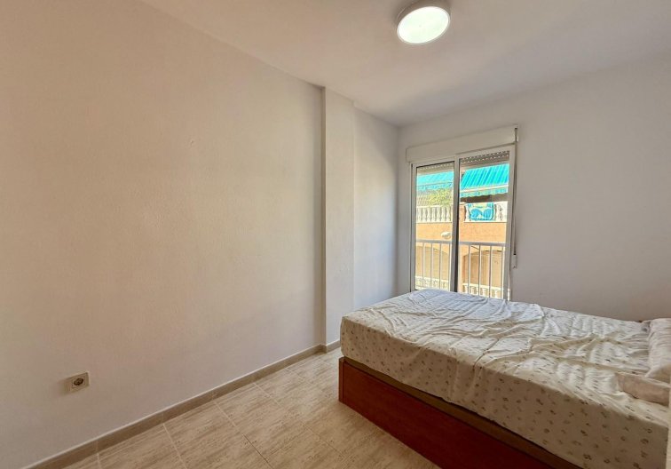 Segunda mano - Apartamento  - Torrevieja - Playa de los Locos