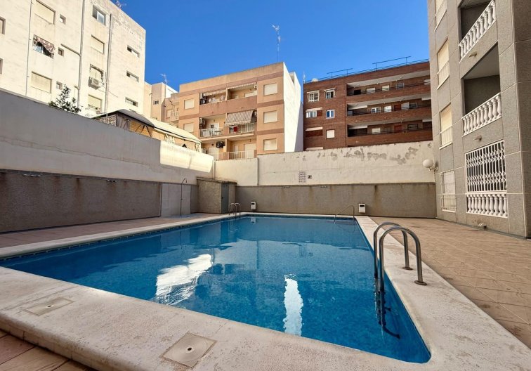 Segunda mano - Apartamento  - Torrevieja - Playa de los Locos