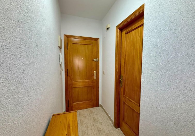 Segunda mano - Apartamento  - Torrevieja - Playa de los Locos